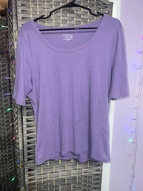Time and Tru Lavender Scoop Neck Short Sleeve Top